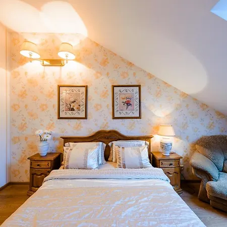 Khreschatyk Hotel apartamentowy Kijów