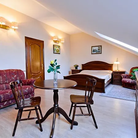 Khreschatyk Hotel apartamentowy Kijów