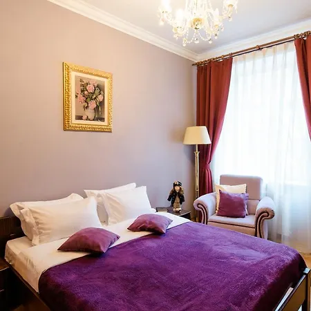 Khreschatyk Aparthotel *