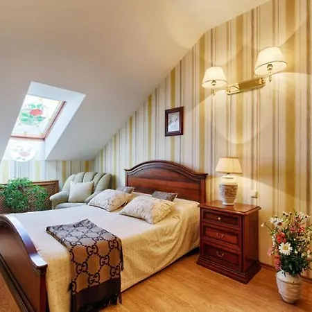 Khreschatyk Aparthotel *